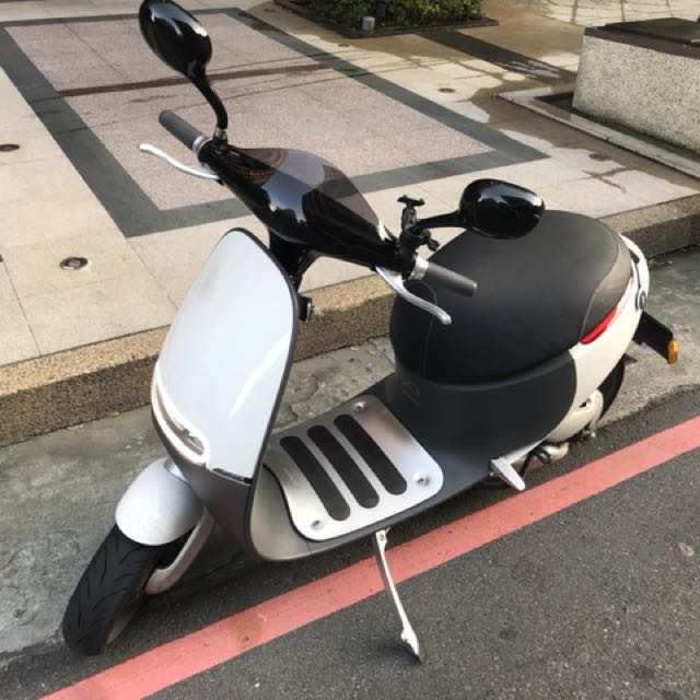 Gogoro Plus 一代高規 機車 二手機車在旋轉拍賣