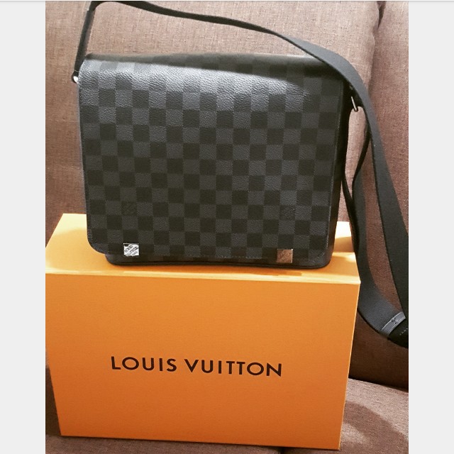 Louis Vuitton District PM Damier Graphite Canvas ( Men), Luxury, Bags ...