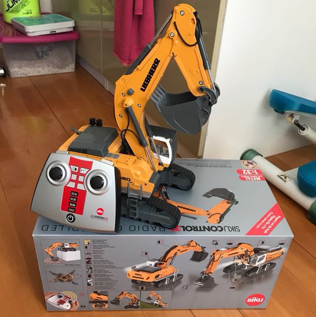 siku excavator rc