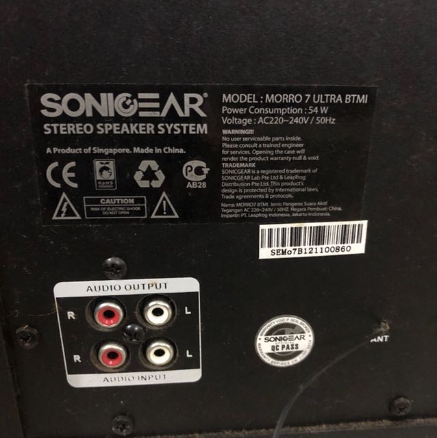 Sonicgear speaker set with inbuilt radio, Audio, Soundbars, Speakers