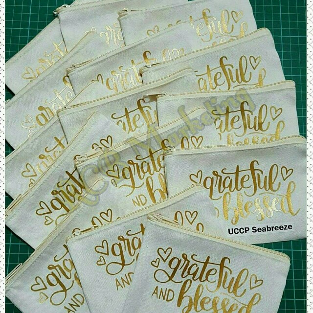 Wallet/ Pouch (Category: Wallets & Card holders) located in Caloocan City. Submitted by wanderoot (Listing ID 134852908, Image 3). Description: Christmas is coming and you might want to consider our personalized wallet/pouch as a gift to your special someone 😀😉😊😁 Minimum of 10pcs per order (price already posted) I have sample of cutie fonts but your suggestions will be very much appreciated😊 PM me for orders and more details 😉 -RCB Marketin