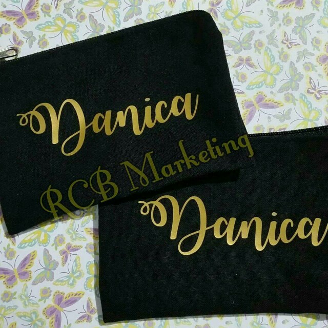 Wallet/ Pouch (Category: Wallets & Card holders) located in Caloocan City. Submitted by wanderoot (Listing ID 134852908, Image 2). Description: Christmas is coming and you might want to consider our personalized wallet/pouch as a gift to your special someone 😀😉😊😁 Minimum of 10pcs per order (price already posted) I have sample of cutie fonts but your suggestions will be very much appreciated😊 PM me for orders and more details 😉 -RCB Marketin