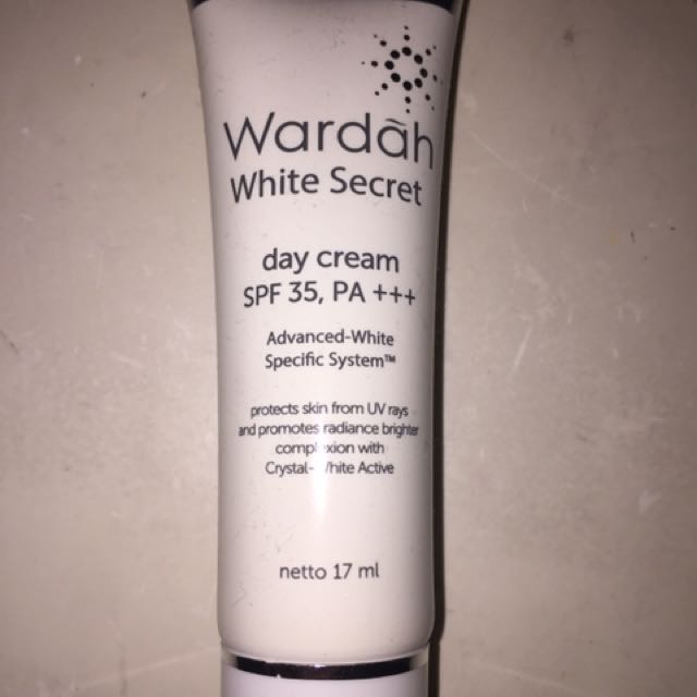 Wardah White Secret Day Cream Kesehatan Kecantikan Kulit Sabun Tubuh Di Carousell