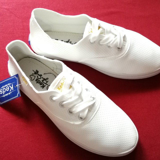 white lace keds