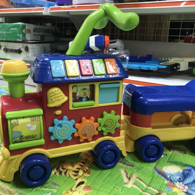 WINFUN ALPHABET TRAIN RIDE ON AND PUSH WALKER