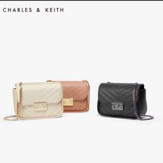 Charles&keith 黑色小包 