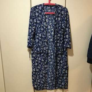 碎花罩衫