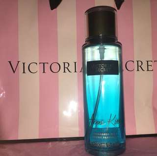 Victoria Secret Aqua kiss