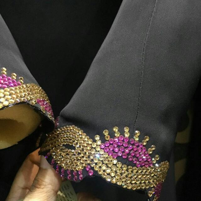 abaya stone work patterns