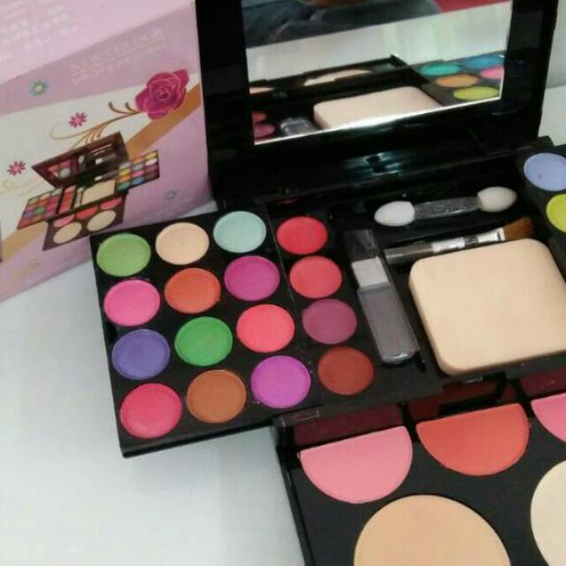 Ads Makeup Kit Small Health Beauty Makeup On Carousell