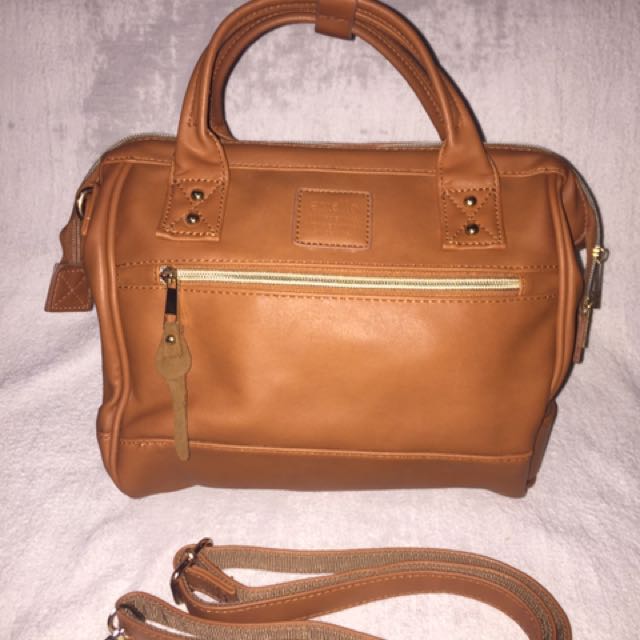 tan color bag