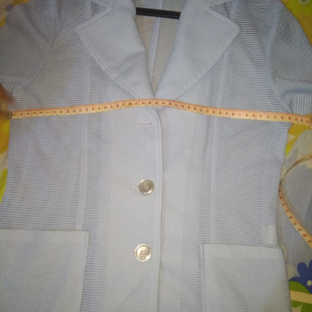 Blue Blazer (Category: Coats, Jackets and Outerwear) located in San Fernando. Submitted by khernan (Listing ID 135021645, Image 2). Description: Brand: Unbranded (Free size) Measurements when laid flat: Bust: 44 cm Waist: 40 cm Length: 62 cm Flaws: Missing one button (see photos) #HappyCarouween.