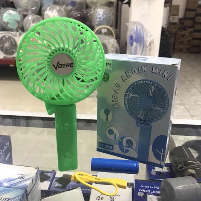 kipas lipat mini karakter led