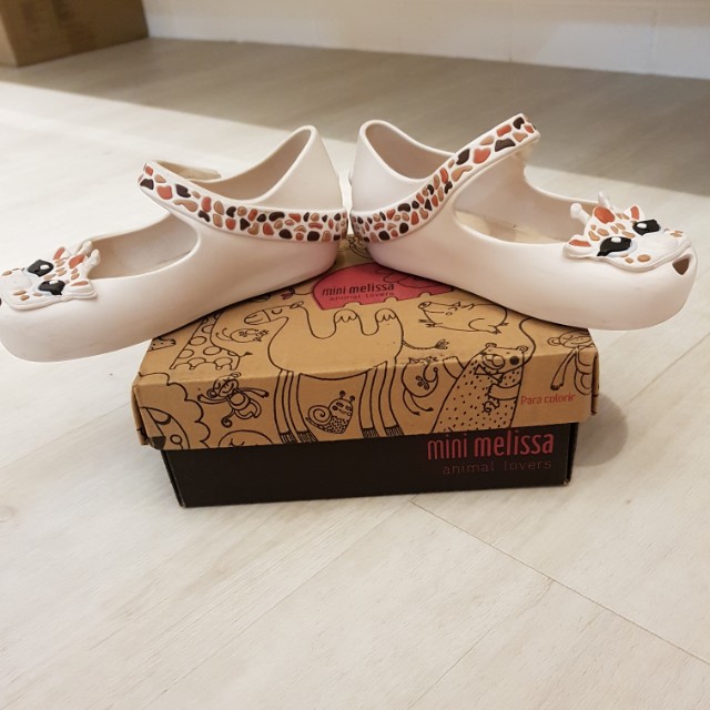 Mini melissa clearance giraffe shoes