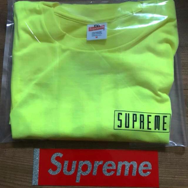 supreme riot tee