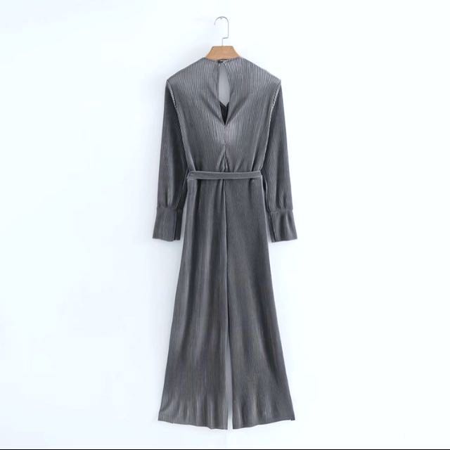 crepe jumpsuit zara