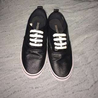 REPRICE !! H&M Black Sneakers