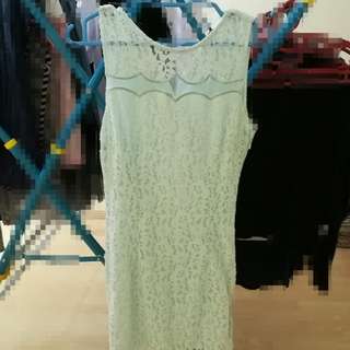 Preloved lace dress