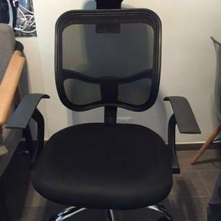 全黑電腦椅(裝完無用過) office chair (never been used after assembled)