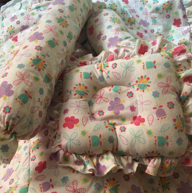 Baby Beddings With 2 Hotdog Pillos And A Head Pillow Babies