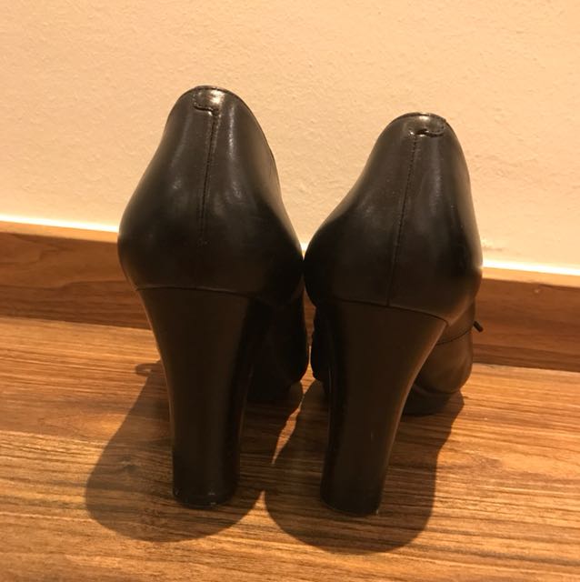 Clarks softwear shoes online