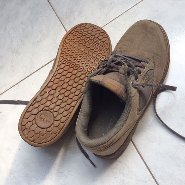 League Ortiz Original Fesyen Pria Sepatu Di Carousell