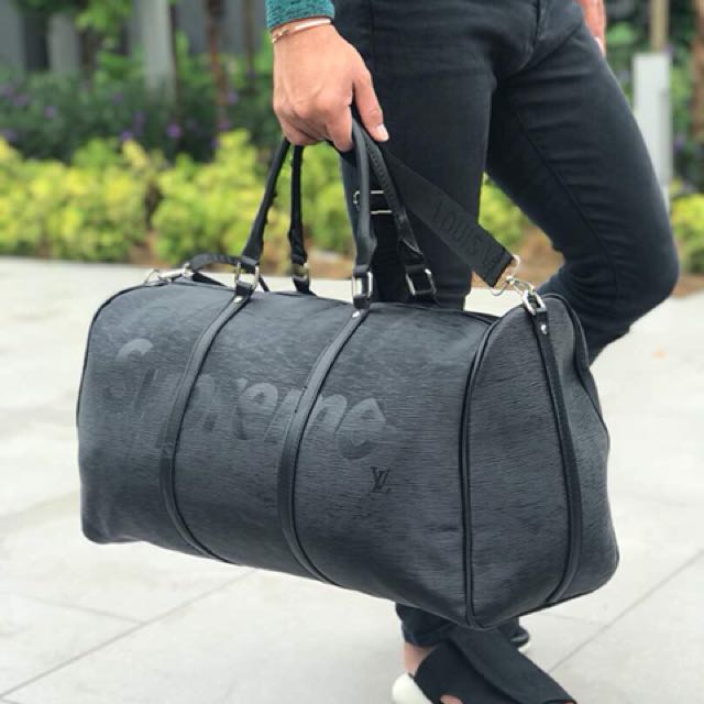 Supreme lv travel bag outlet