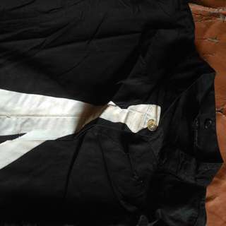 Kemeja hitam wanita uk. S
