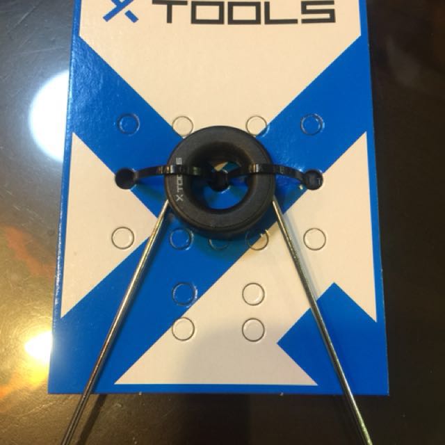 BNIB XTools Chain Connector Aid, Sports Equipment, Bicycles & Parts, Parts & Accessories on