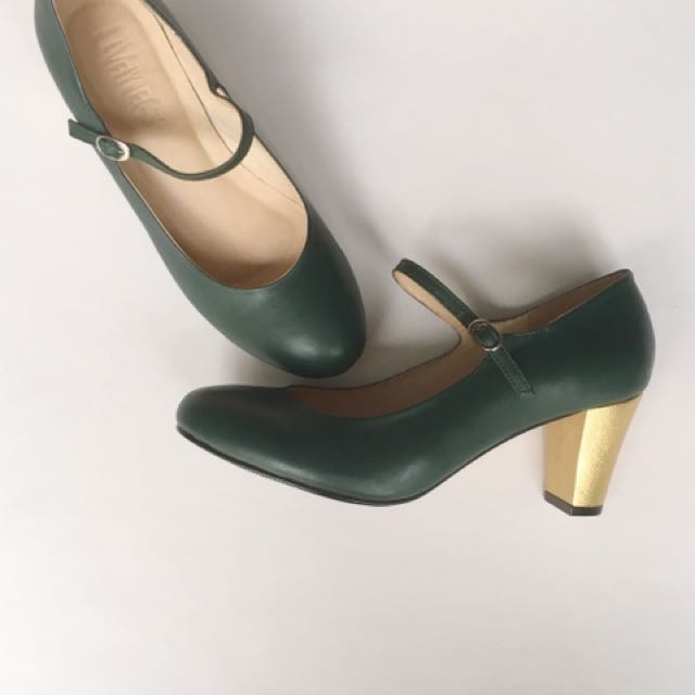 dark green mary jane shoes