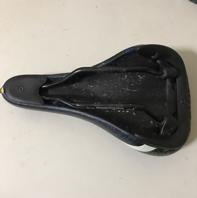 gt bmx saddle