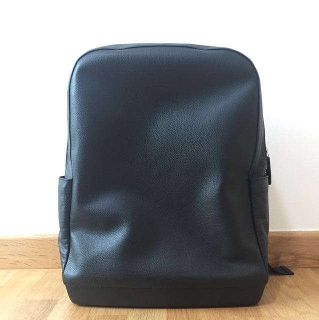Moleskine classic leather backpack discount