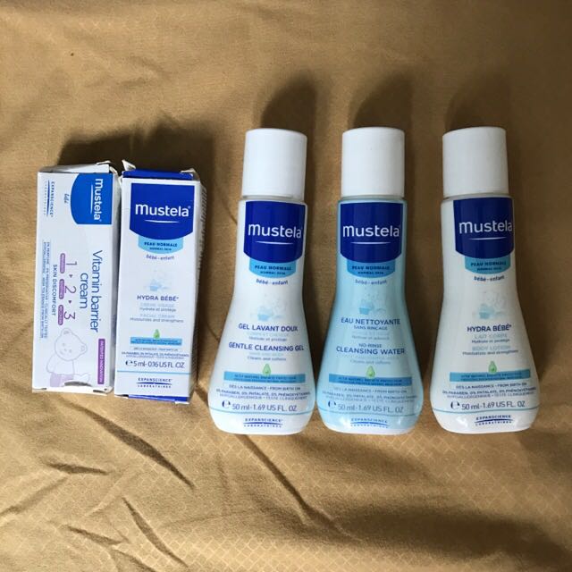 mustela travel