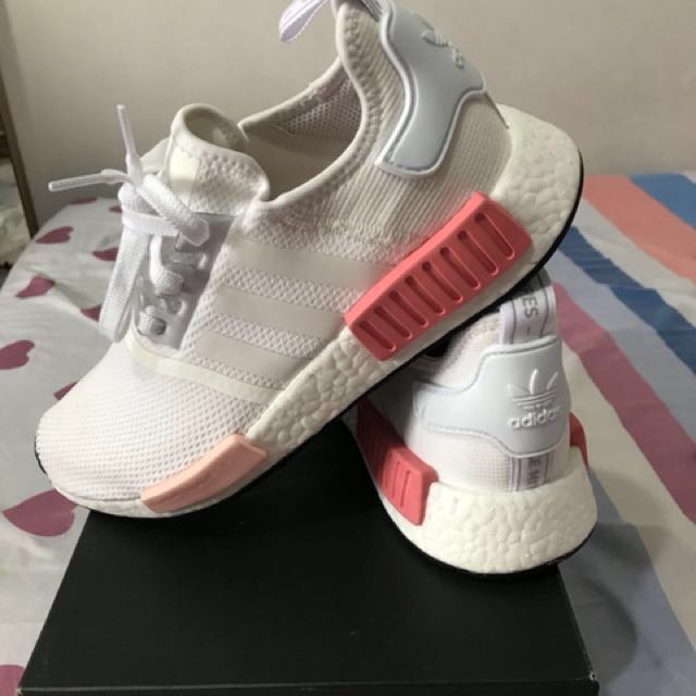 nmd r1 white rose