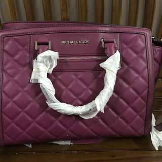 MK selma Large top zip leather ( pink satchel ) ori
