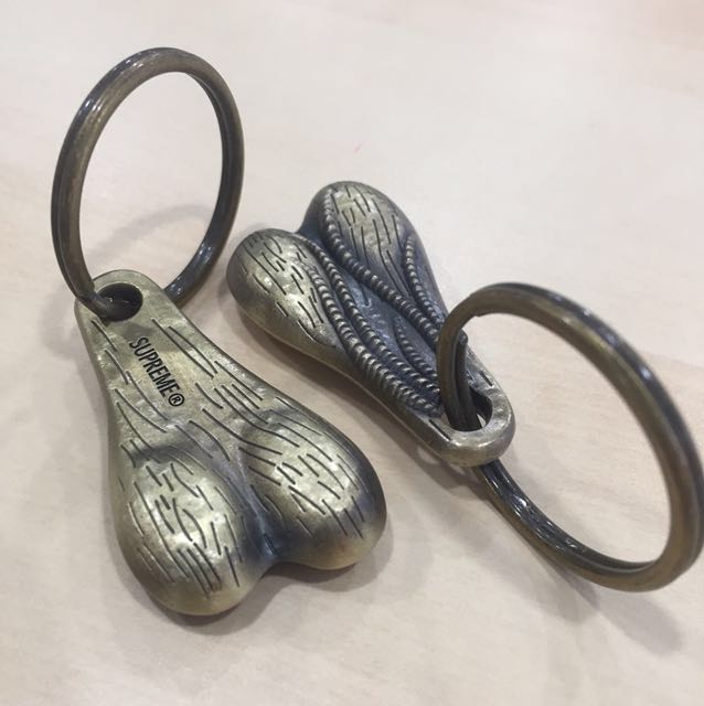Supreme balls keychain shop