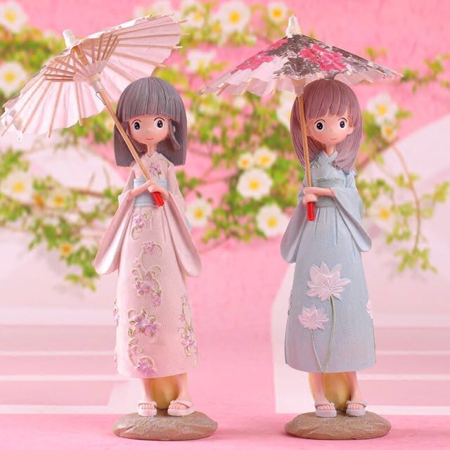 cute japanese dolls