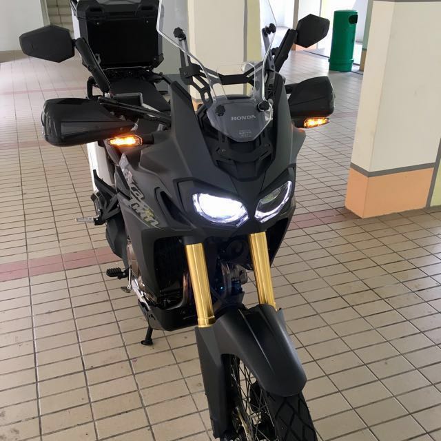 barkbusters africa twin