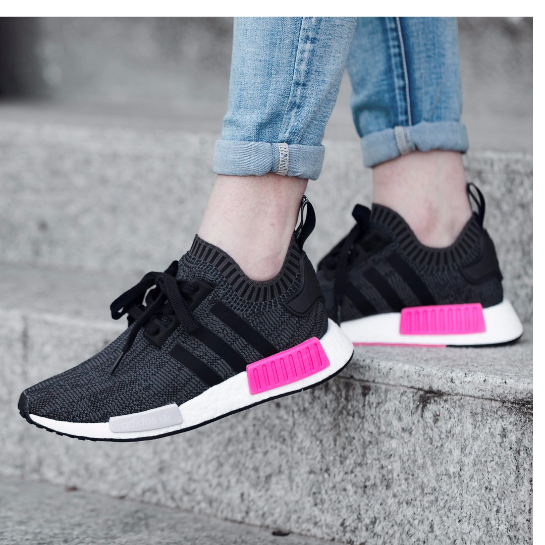 nmd r1 core black shock pink