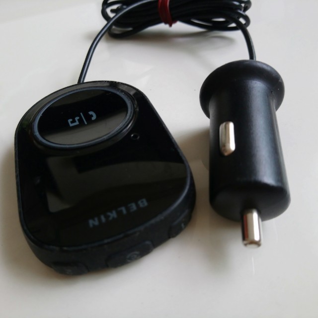 Belkin F8M117CW In Car Aircast Auto FM Transmitter Bluetooth Connection
