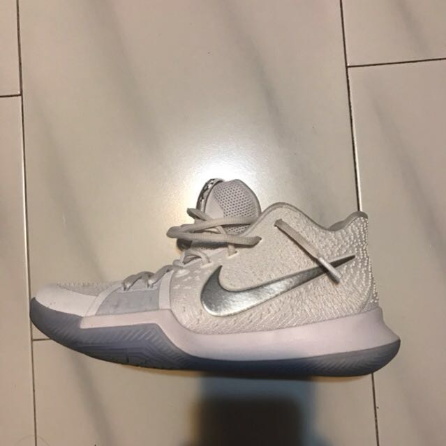 kyrie 3 chrome