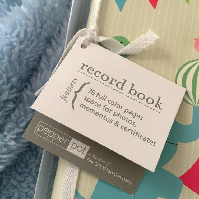 New Pepper Pot Baby Record Book Bayi Anak Lainnya Di Carousell