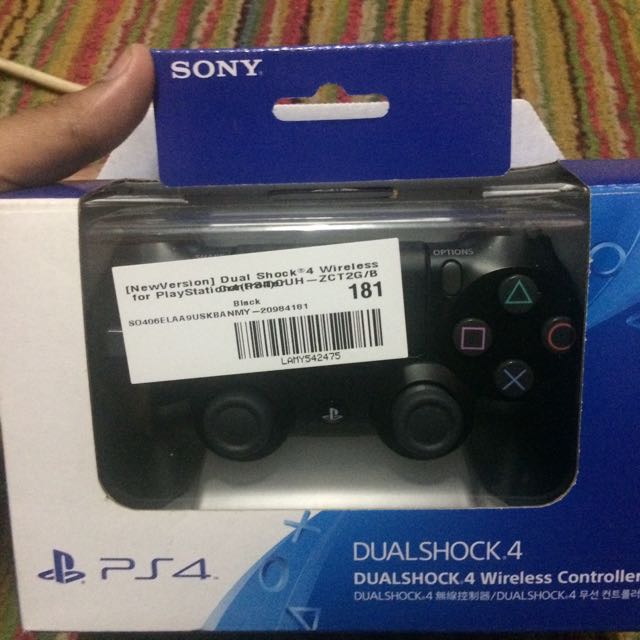 (NEW VERSION) DUAL SHOCK 4 WIRELESS CONTROLLER, Video Gaming, Video Game Consoles, PlayStation ...