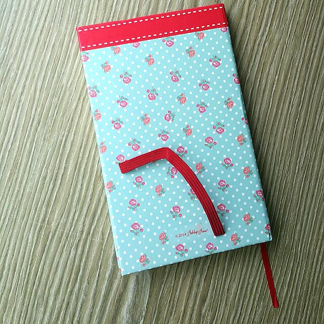 Notebook (Category: Stationery & School Supplies) located in Singapore. Submitted by huilin2016 (Listing ID 135847949, Image 2). Description: .