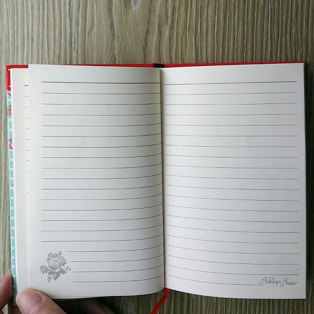 Notebook (Category: Stationery & School Supplies) located in Singapore. Submitted by huilin2016 (Listing ID 135847949, Image 3). Description: .