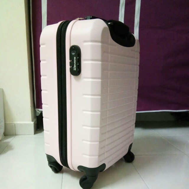 rainer luggage price