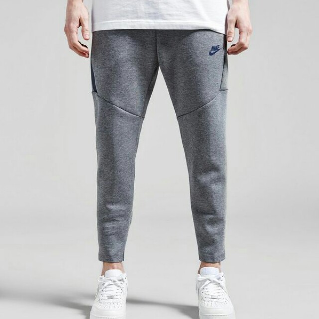 nike tech fleece cropped