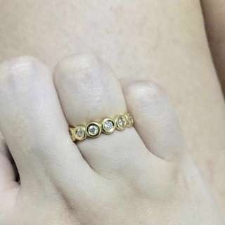 18k Yellow Gold with diamonds ring