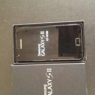 95% Samsung s2 i9100 16g ram, full set.
