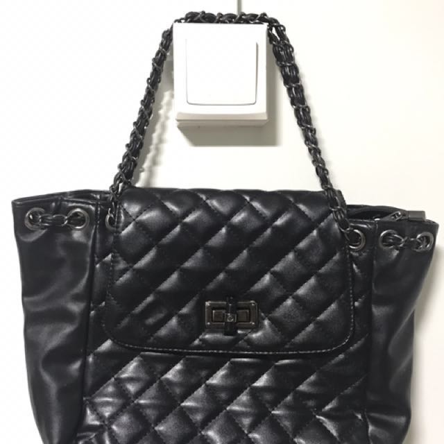Black Bag, Women's Fashion, Bags & Wallets, Tote Bags on Carousell